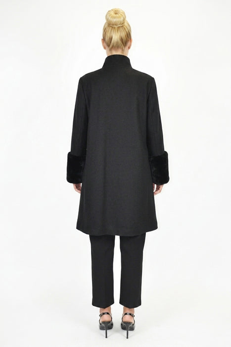 Corte dei Gonzaga Donna Giaccone in Lana con Polsi in Eco Pelliccia con Vestibilità calibrata