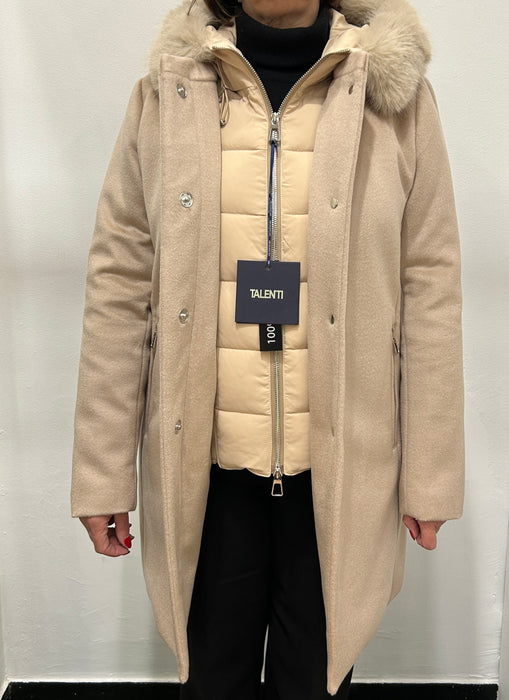 Talenti Donna Cappotto in 100% Pura Lana, Pettorina e Cappuccio con Eco Pelliccia
